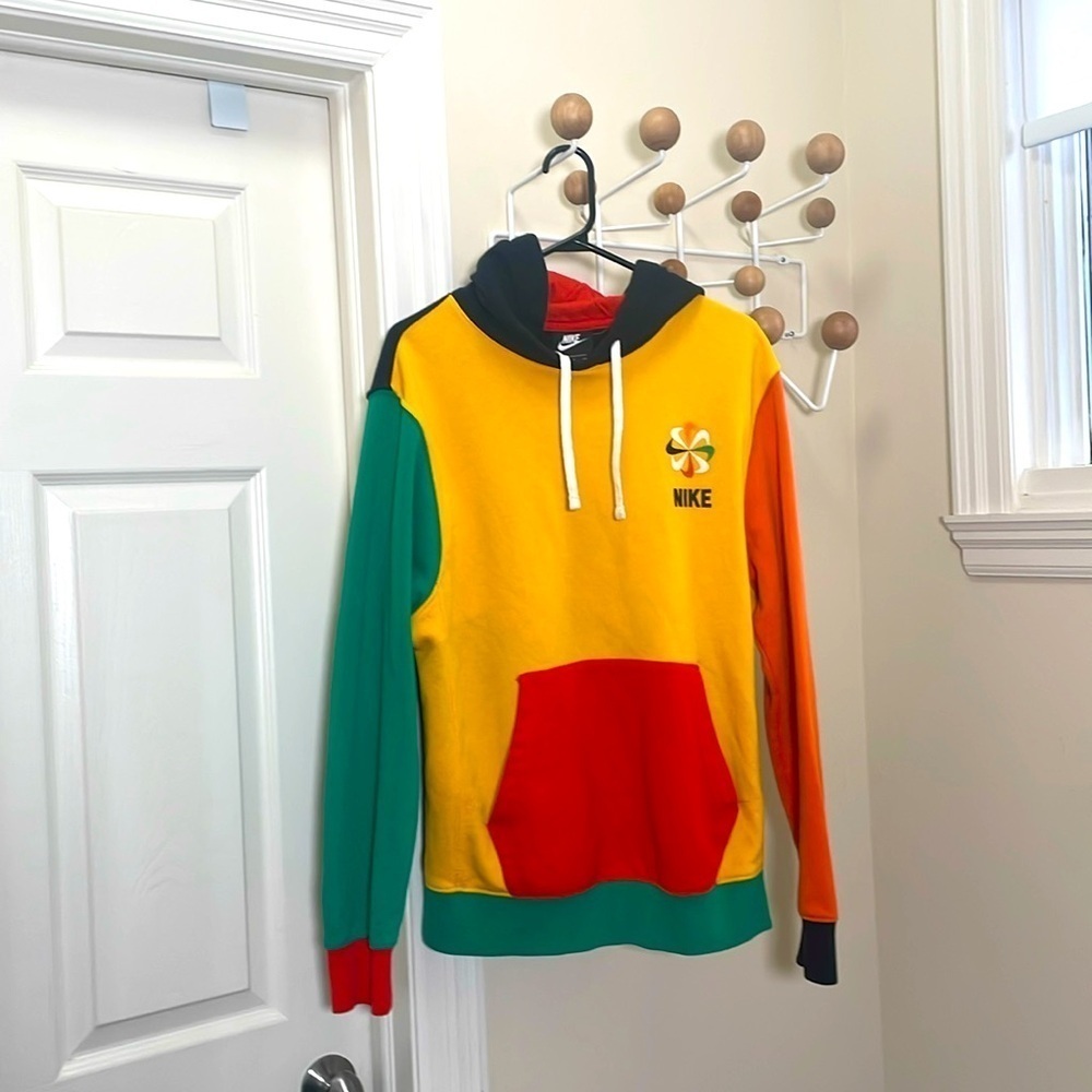 Nike - 90s Style Hoodie - Yellow / Orange - Small